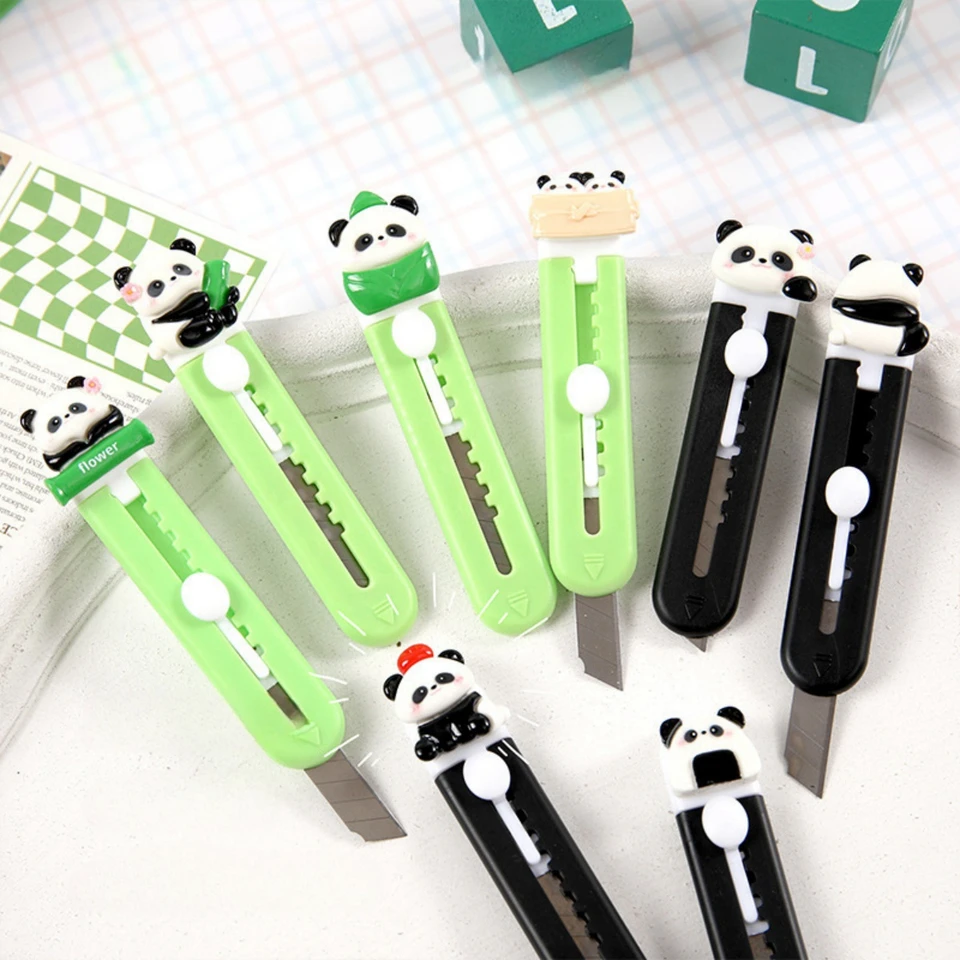 4 ks/veľa kawaii panda zvieratá Mini prenosné ultity nôž noža s rezačkou vrecko natiahnuté papierové rezačky školské kancelárske potreby darček