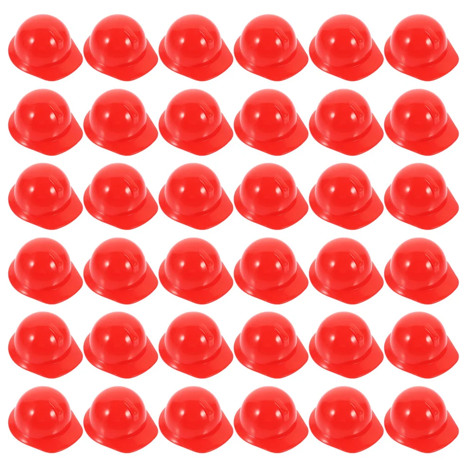 40 ks Mini Construct Hat Bezpečnosť vaječného koláča topper helmy plast