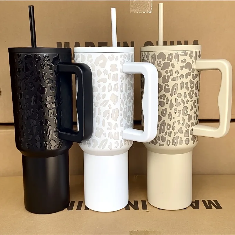 40 oz Leopard Tlač izolovaných cestovných pohárov Netesnosť Dôkaz vhodný pre vnútorné vonkajšie a kancelárske nezabudnuteľné darčeky