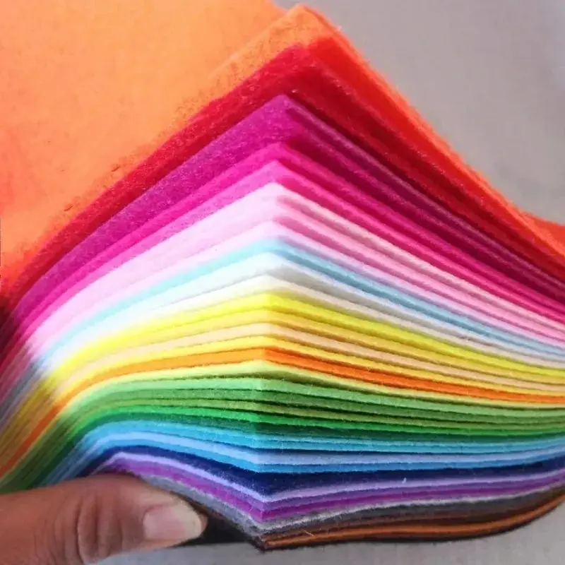 40ks mäkká plsná tkanina srdečne farebná patchwork šitie remeselníkov