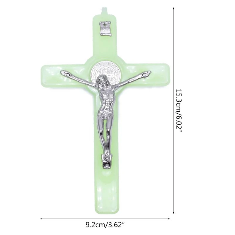448b Kristus Ježiš za krížovú svetelnú žiaru v tmavom prívesku Crucifix Ozdoby