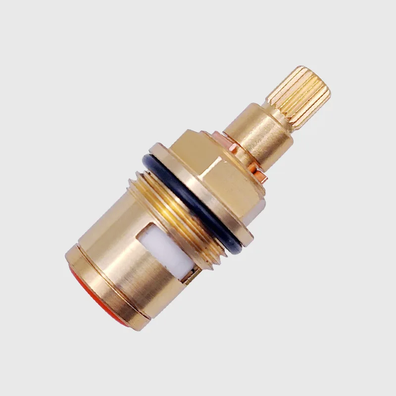45 mm 50 mm 52 mm mosadzný kohútik Tap Tap Časť 1/2 