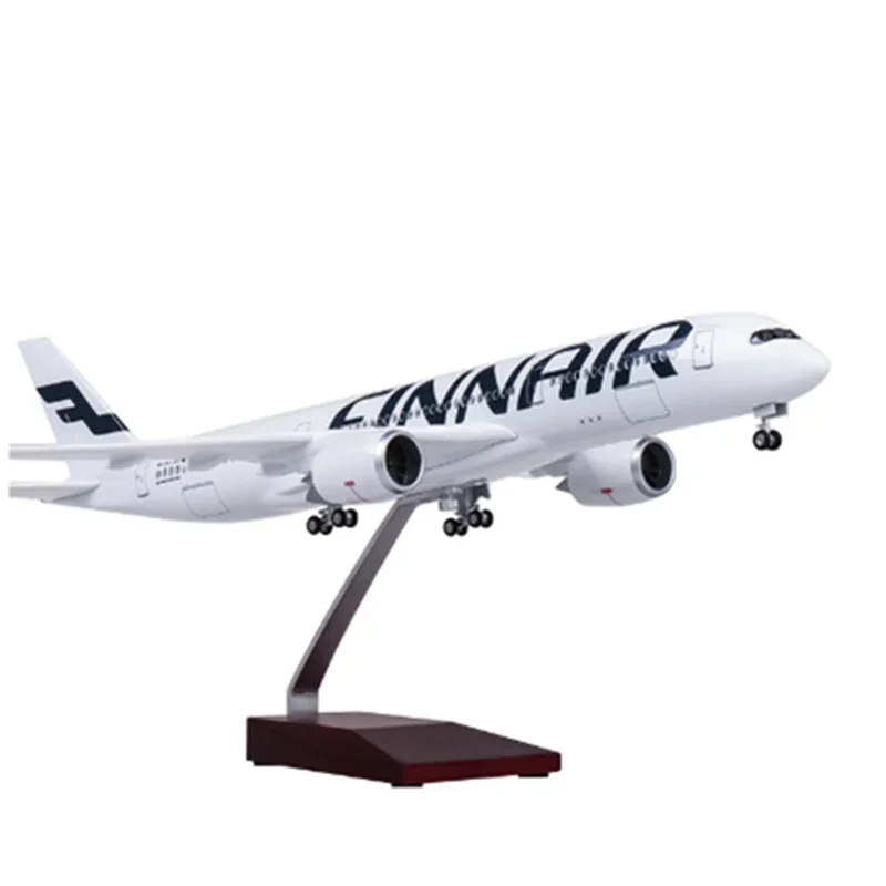 47 cm 1/142 Model mierky Finnair Airline Diecast Plastic Resin Lietadlo Airbus A350 s hračkami zberu kolies a kolesových kolesov