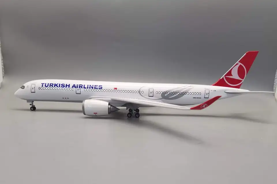 47 cm 1: 142 v mierke Airbus A350 turecké letecké letecké lietadlá modelka Suvenír DEVOČNÁ DEKORÁCIA Zhromaždená darček od letectva
