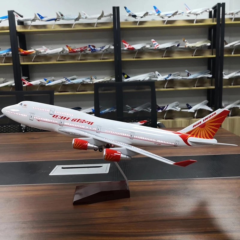 47 cm Air India Boeing 747 Zbierka lietadla lietadla s svetlom a kolesami na zbierku