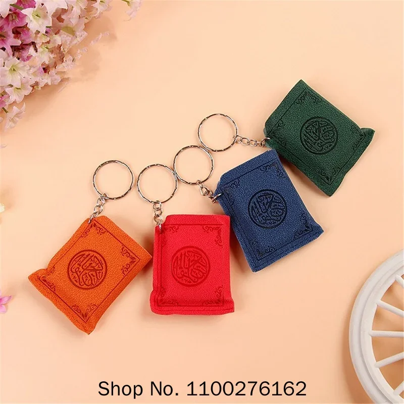 4Colors Mini Arabic Korán Islamský keychain Ženy Men Alah Real Paper dokáže čítať prívesok Keyring Fashion Darček pre hostí