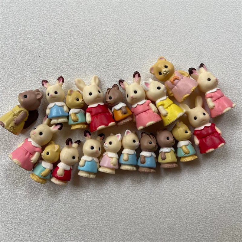 4pcs Nie opakovať 2-5 cm rodiny zvierat Japan Japan Action Figure Toy PVC Flocking Shirubania Famir Cartoon Anime Doll D11