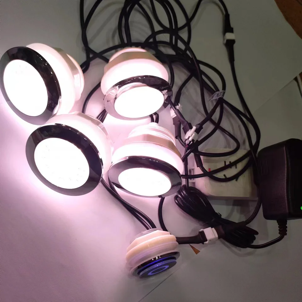 4PCS RGB nepremokavá LED Hottub Lights Spat Spa Whirlpool Lamp pre otvor 55 -60 mm 2,5 W Sauna Room Hot Tub Light 1 Ovládač 1 Adaptér 1 Adaptér