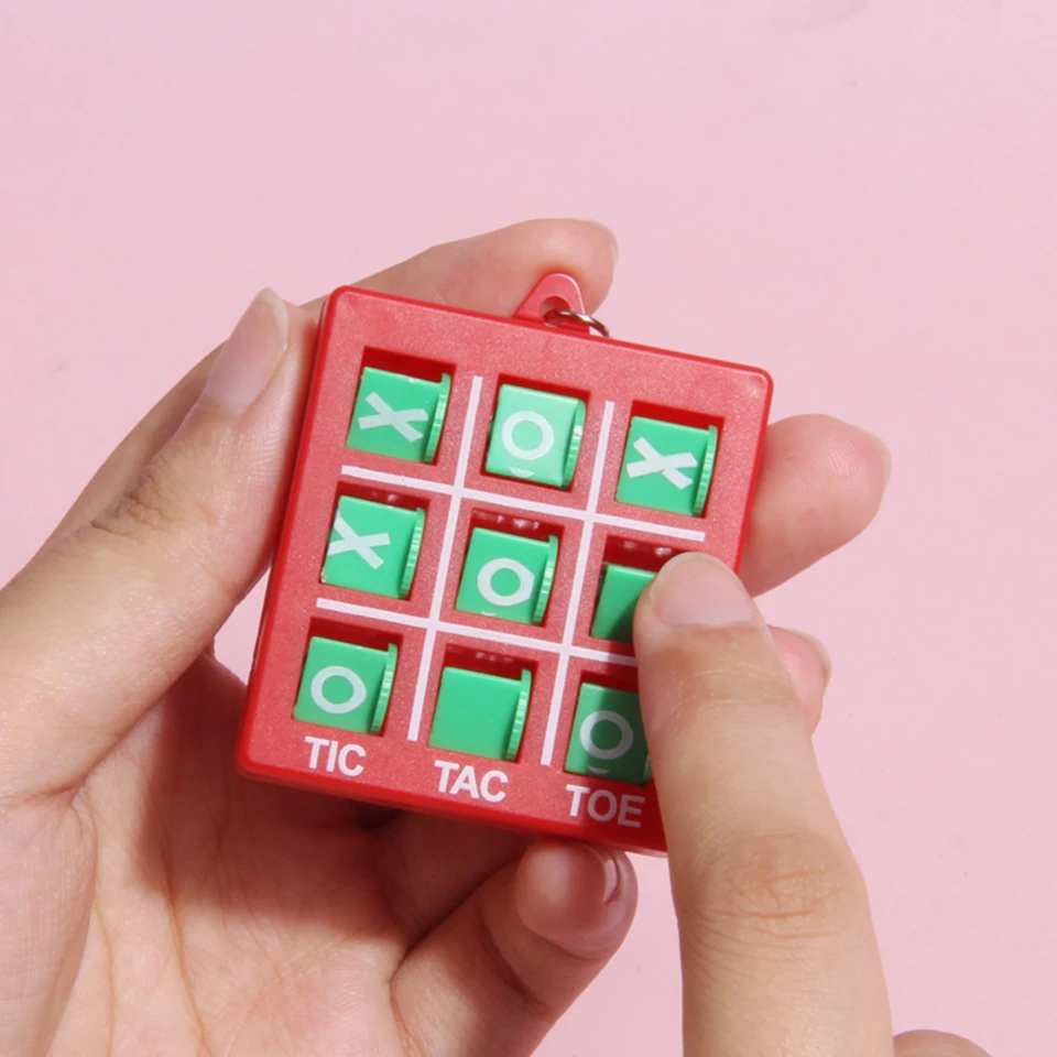 4pcs/set tic Tac Toe Game Keychain s kľúčovým prsteňom Tic Tac Toe Pendant Toys