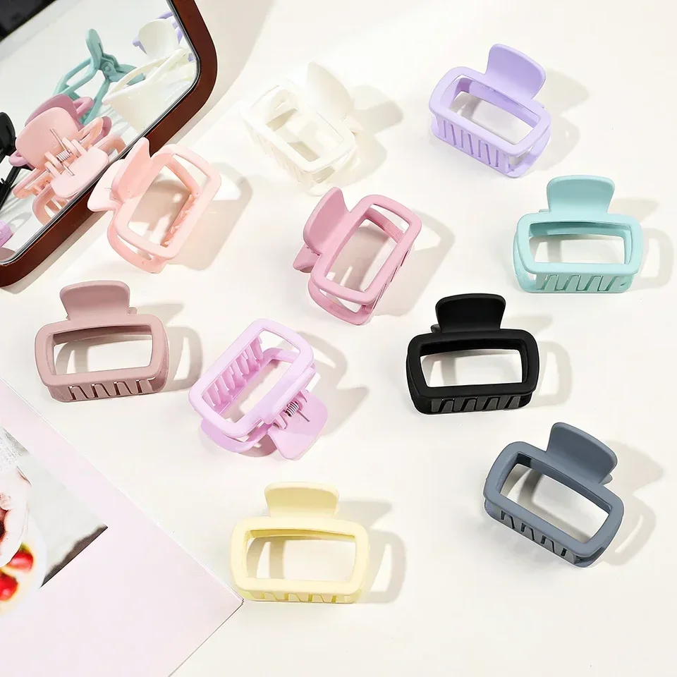 5 cm 1pc Jednoduchá masová farba dutý klip na vlasy Malé dámske zadné chĺpky Clip Clip Clip Clip Holiday Girl Hair doplnky darček