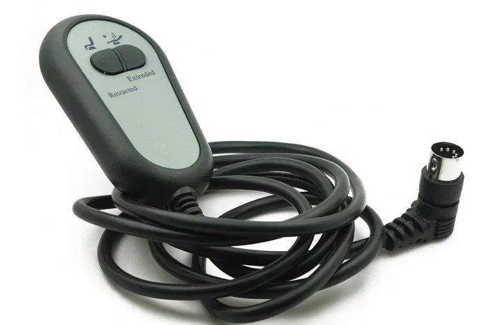 5 -kolíkový spínač na uvoľnenie sedadla s elektrickou pohovkou