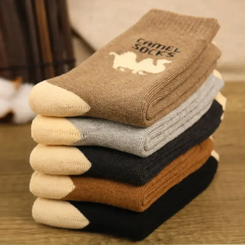 5 párov mužov Zimné ponožky Zhruba fleece Terry Casual Comfort Calquines udržiavať teplé vysokokvalitné dlhé ponožky pre mužov