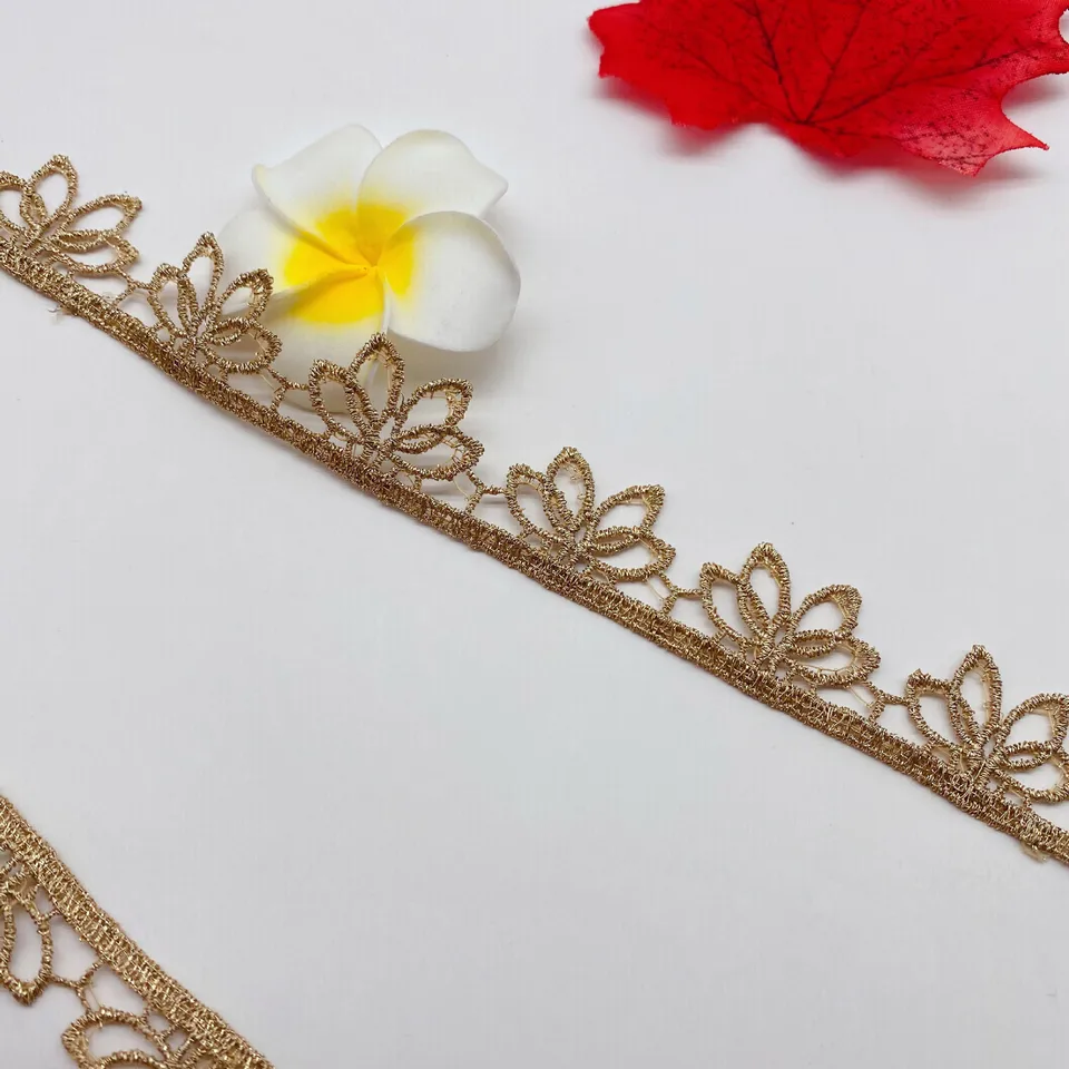 5 yardov/veľa jednostranných dutín zlata Lotus 2 cm šírka čipky látky DIY Detské oblečenie Svadobné šitie príslušenstva