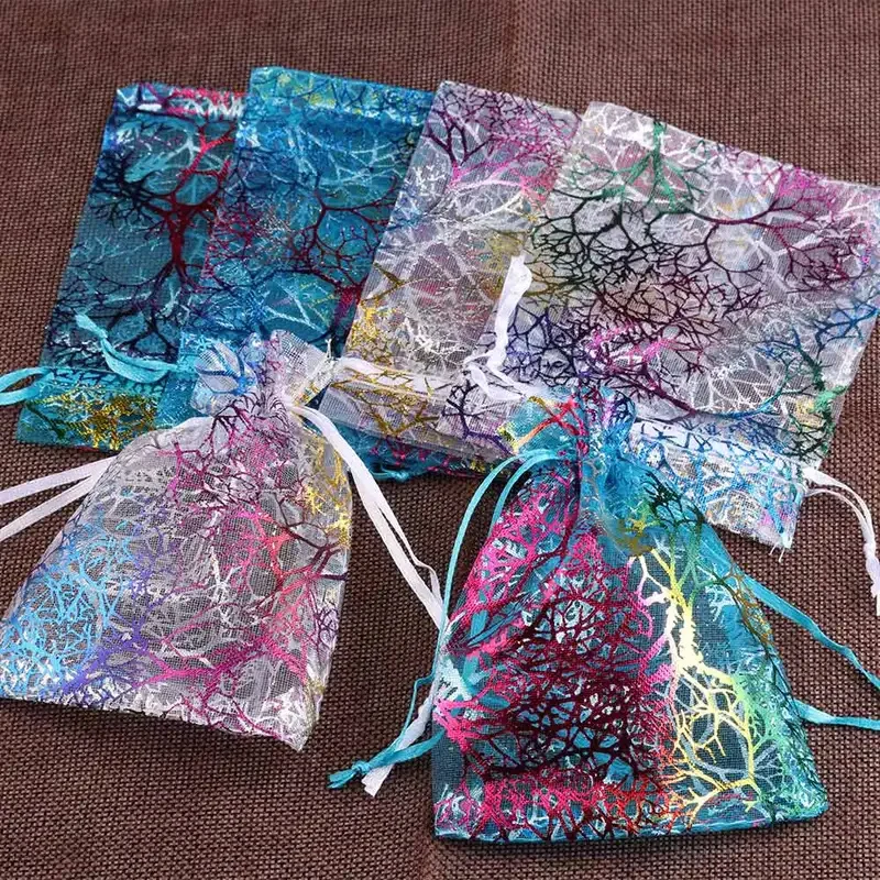 50/100/200ks organza tašky na šnúrku vrecká šperky na balenie tašky Candy Svadobné narodeniny darčekové tašky môžu byť veľkoobchodné