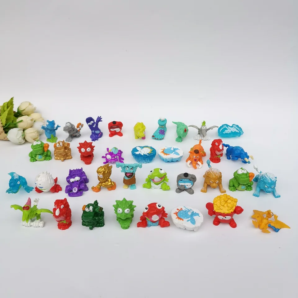 50ks/lot Soft PVC Little Animal Toys Superzings 2,5-3 cm kapsula Červ Anime Novinka Novinky Karikatúry akčné figúrky pre deti pre deti