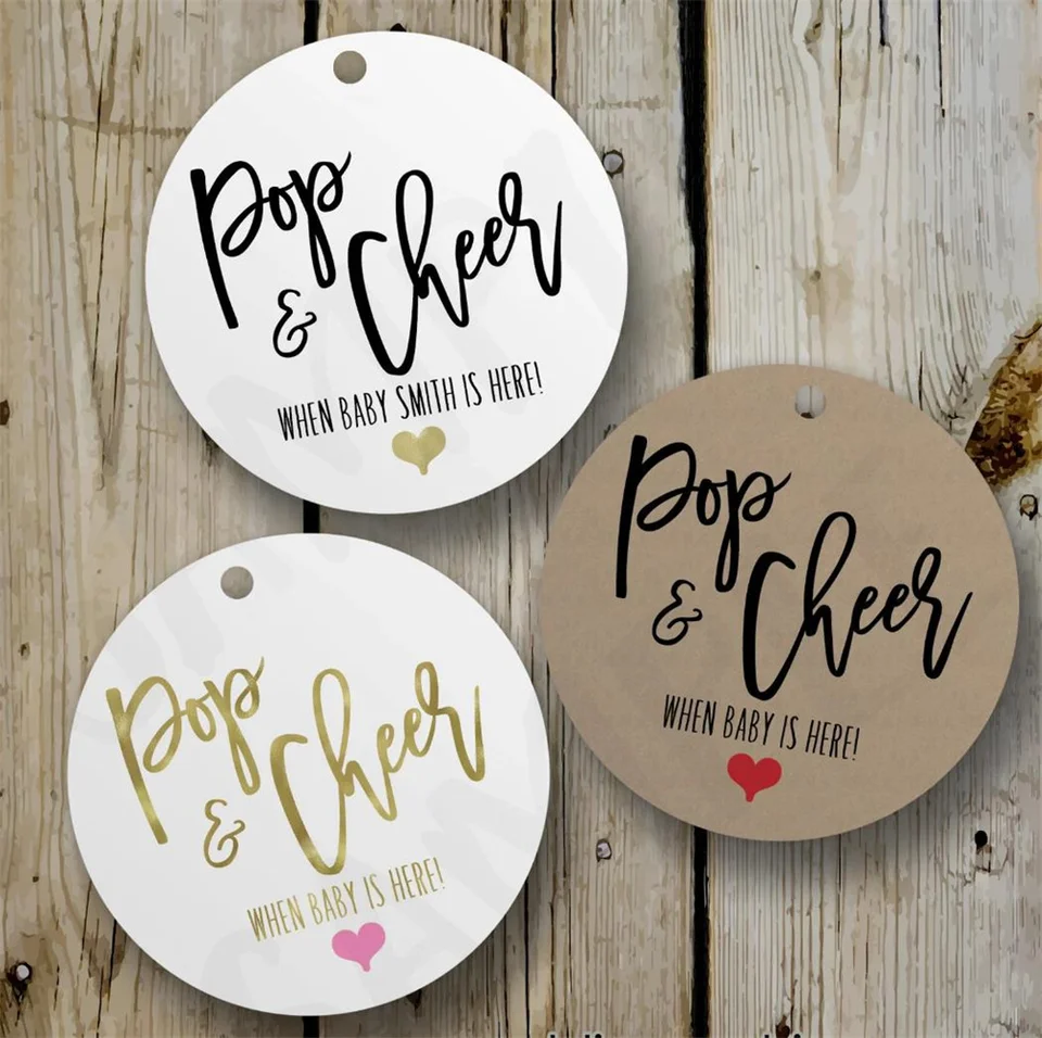 50ks pop a fandiť, ​​keď je tu dieťa, na mieru okrúhle okrúhle fľaše na víno / šampanské, tlačená personalizovaná láskavosť