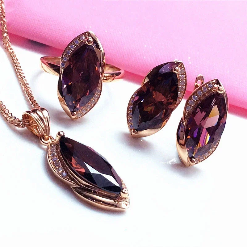 585 Purple Gold natiahla 14k ružové zlato Vykladané marquise Ruby Dámske šperky sada Nové klasické luxusné svadobné náušnice Rings