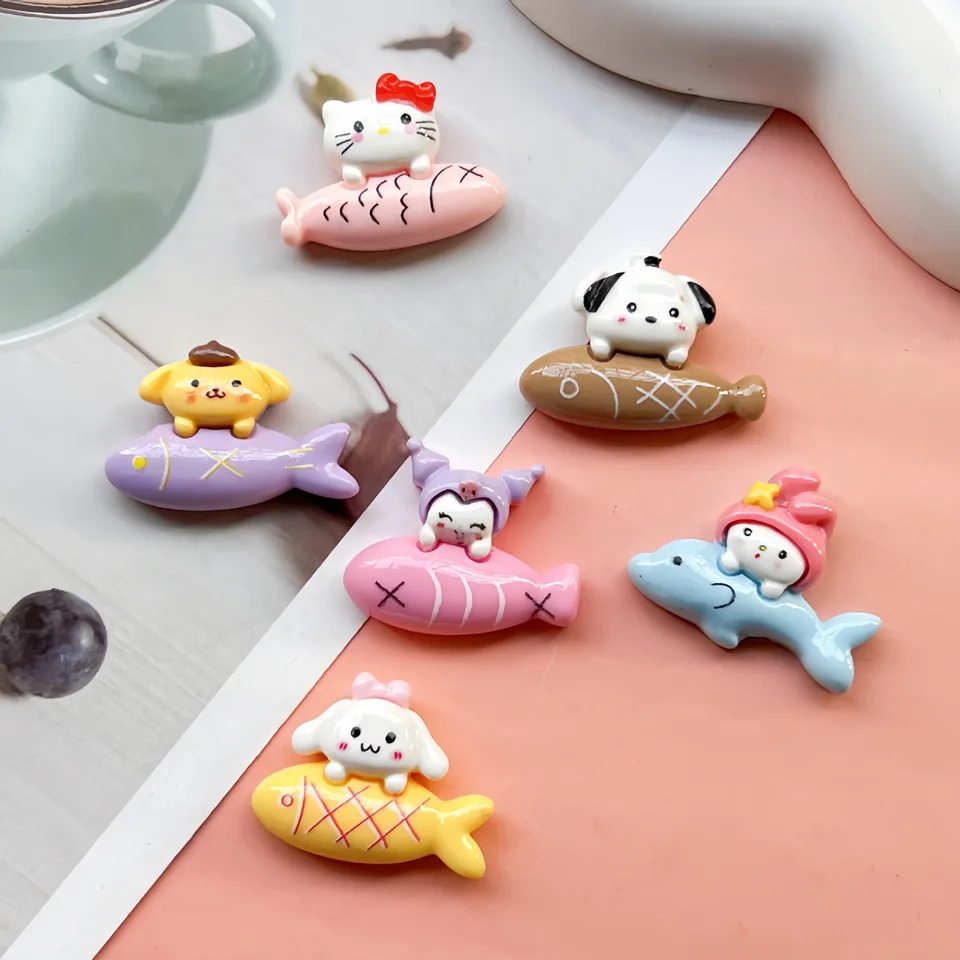 5ks karikatúra Svetlá tvár Sanrio Fishing Cartoon Resin Flatback Cabochon DIY Crafts Materiály Kid Ručne vyrábané šperky kúzla