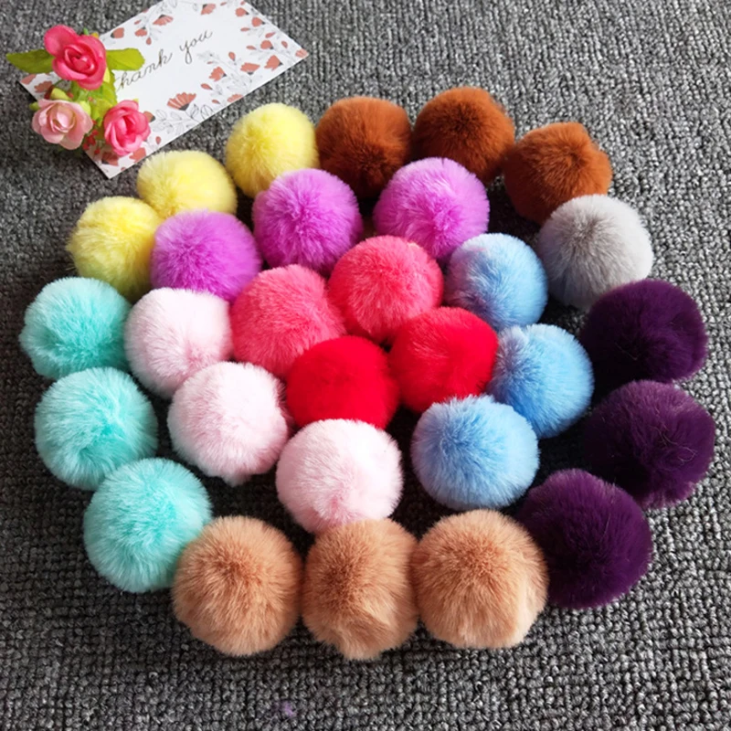 5ks načrtávajúce sa plyšové gule Faux kožušinové pompom pre DIY krúžkové kľúče topánky klobúky Pom pom spách remeselnícke doplnky 4/5 cm