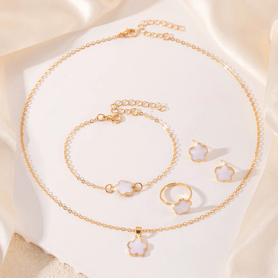 5ks/set z nehrdzavejúcej ocele Lucky päť okvetných kvetinových šperkov setbracelet náhrdelníkových náušníc šperkov, ideálne na darovanie darčekov