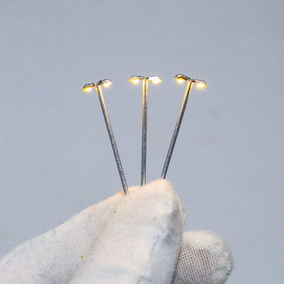5pcs 1: 500 Miniatúrna lampa v mierke 3V dvojhlavá architektúra Architektúra rozloženie DIY Model Model Materiály pre diorámu