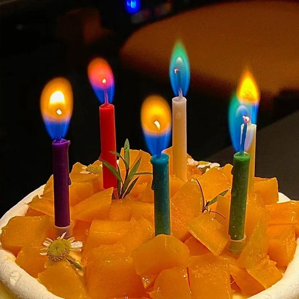 6/12ks farebné plameňové sviečky narodeninové torty dekorácie doplnok Kreatívna dúhová plameňová sviečka večierok narodeninová oslava dekorácia