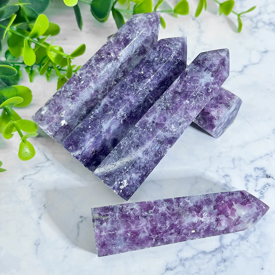 6-8 cm Prírodné kamene Purpurová sľudová krištáľová prútik prútik Reiki Wasing Stone Tower Energy Ore Minerálne leštené remeslá Domáca dekorácia