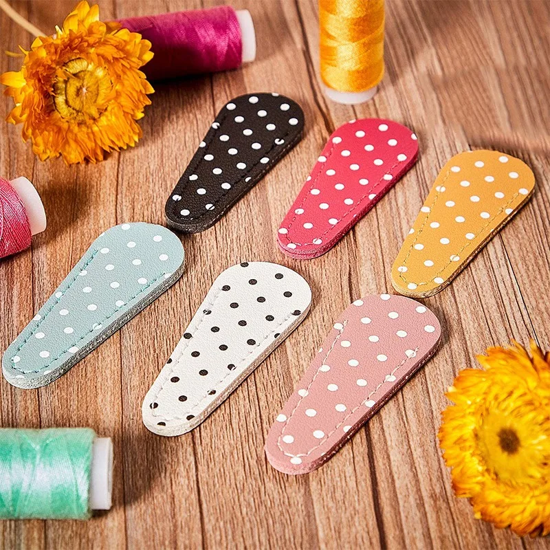 6 kusov vyšívacie nožnice Polka Dot Scissors Protect Cover Nožnice na ochranu nožníc Pre ochranu nožníc