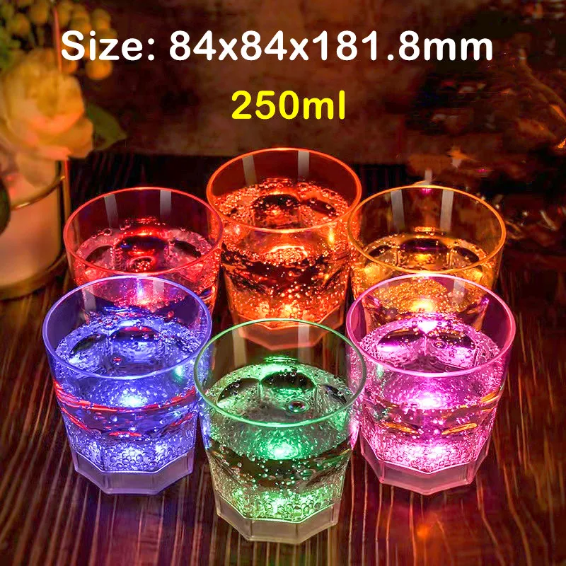 6ks LED šálky farebné hrnčeky na pitie blikajúce žiariace zásoby Whisky Cup Induction Induction Luminous Cocktail Party Decor 150/120/250 ml