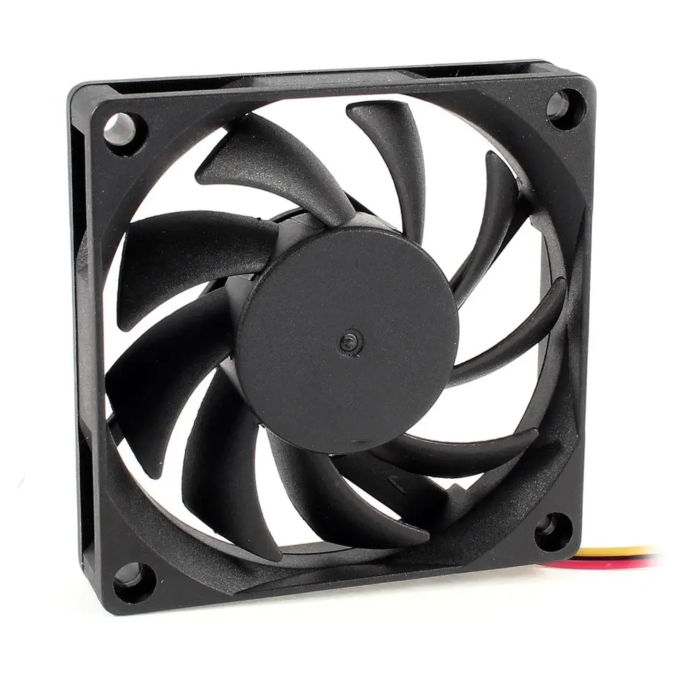 70x70 mm 12 V 3-kolíkový počítačový puzdro CPU DC DC Brushless Cooler Ventilák čierny