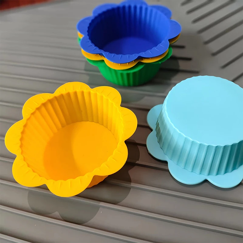 8 cm kvetinová silikónová forma muffinové vložky Cupcake Bakeware Kuchynské gadgety formy pre pečivo pečenie pre domácich majstrov koláče večierok