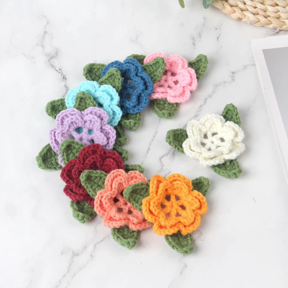 8 ks Pletená kvetinová hlava falošný háčkovaný ručne tkaný domáci stôl Svadobná dekorácia DIY Create Citting Ornament