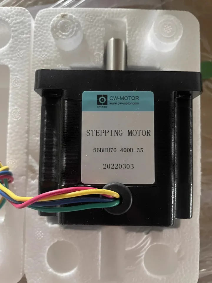 85bygh450a-06 Engračný stroj
