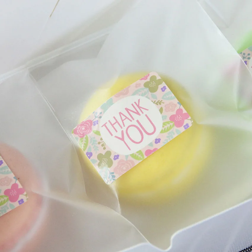 90ks/veľa Ďakujeme ružové kvety tesniace nálepky Kraft Paper Cake Pečieme, darčekový balíček