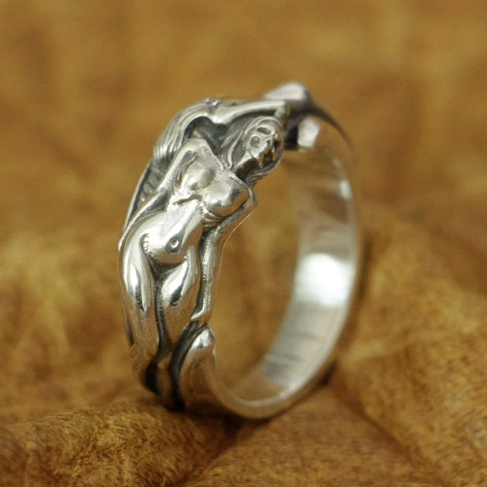 925 Sterling Silver Sexy Naked Beauty lebka prsteň Pánsky bikerový prsteň TA185 US Veľkosť 7 ~ 15