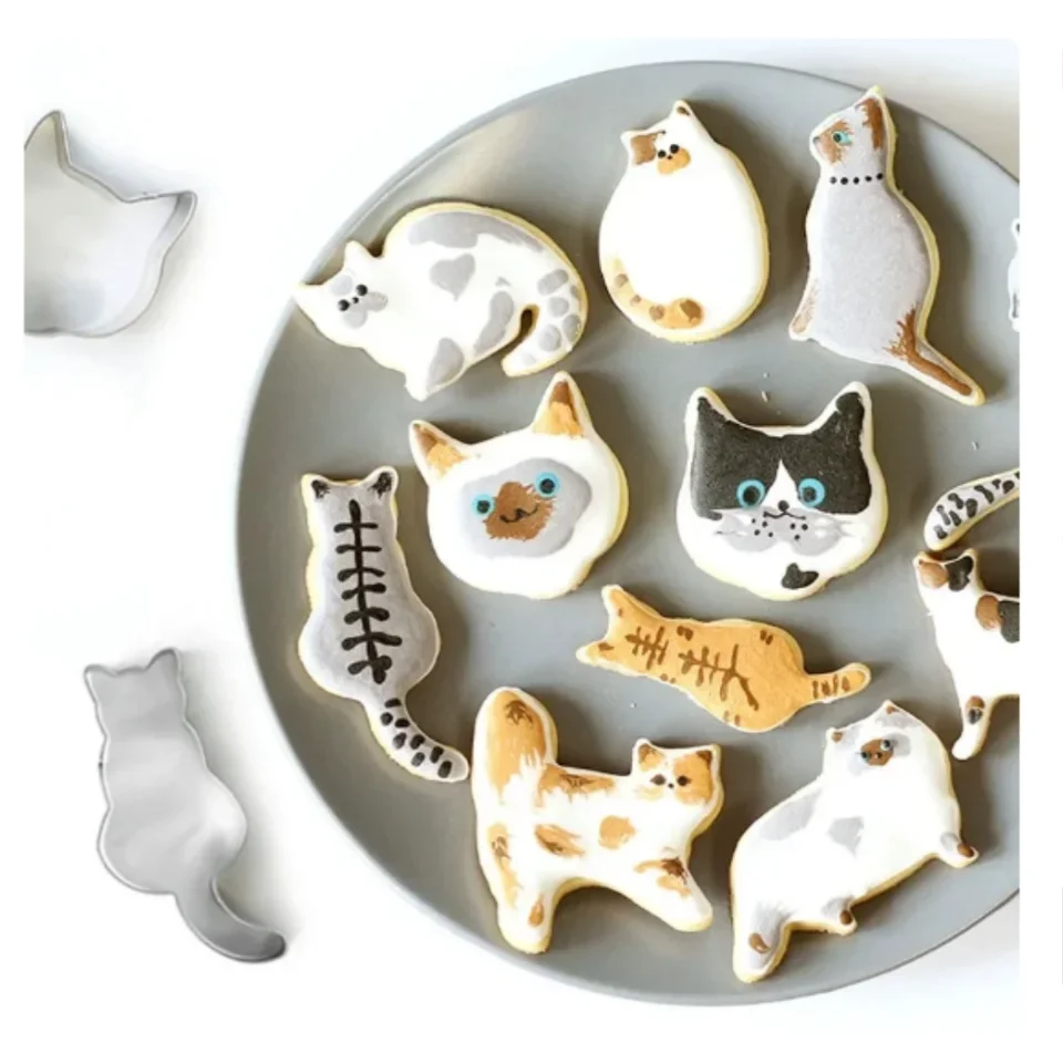 9pcs Cat Cookie Cutter Set z nehrdzavejúcej ocele Roztomilé mačiatko Fondant Cutter Cake Decanting Tools