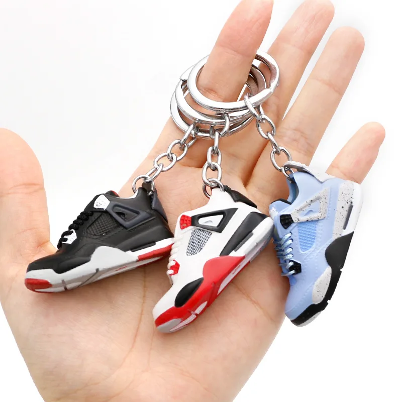 AJ4 biely cement modrý keychain 3D stereofónne tenisky prívesok štyri generácie Model Bag Jewery prívesok, detské darčeky.
