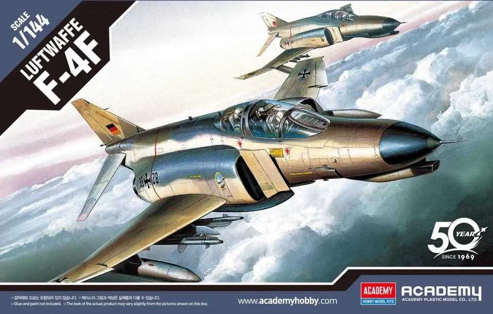 Akadémia zostavená súprava Aircraft Model 12611 F-4F Phantom II Fighter 1/144