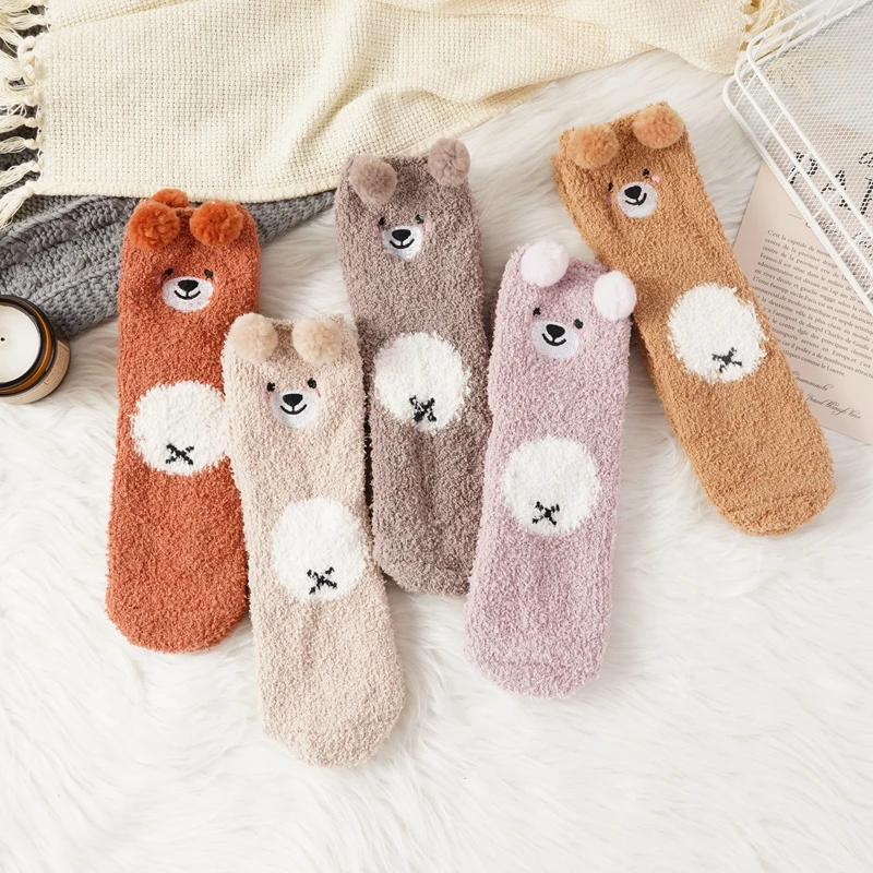 AllTooall Women ponožky Zimné roztomilé medvedie koralové fleece fuzzy ponožky Dievčatá Teplá na jeseň Zima zahusťuje ženské vtipné domáce ponožky