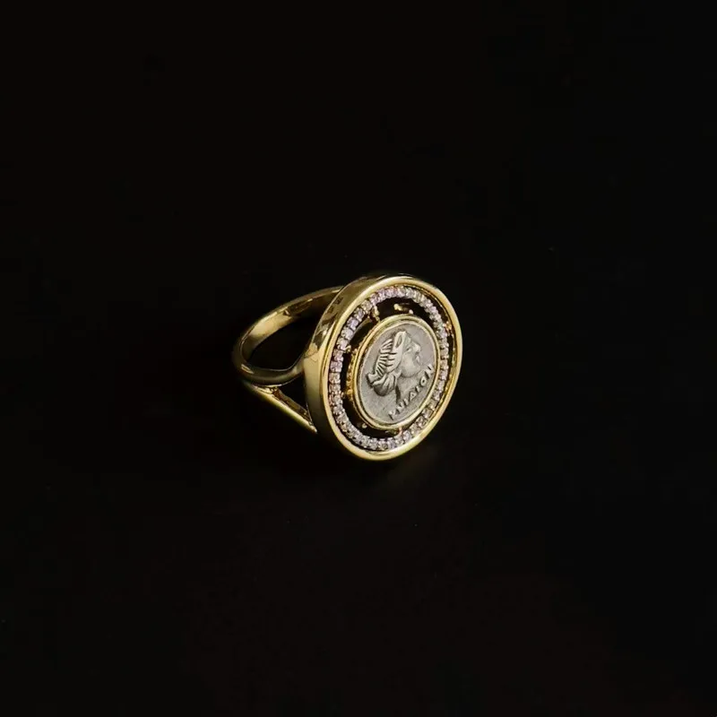 Americká Európa Ya Original Two-Color Can Otočiť starodávne mince hviezdy Dvojitá reliéf God of Love Portrait Lion Full Diamond Ring
