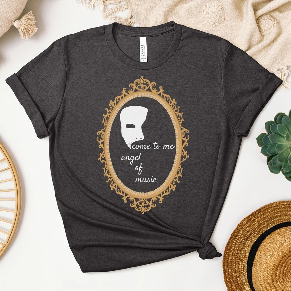 Angel of Music Phantom of the Opera inšpirovaný tričko - elegantné dizajn Mask Design Tee - ideálne pre hudobných milovníkov