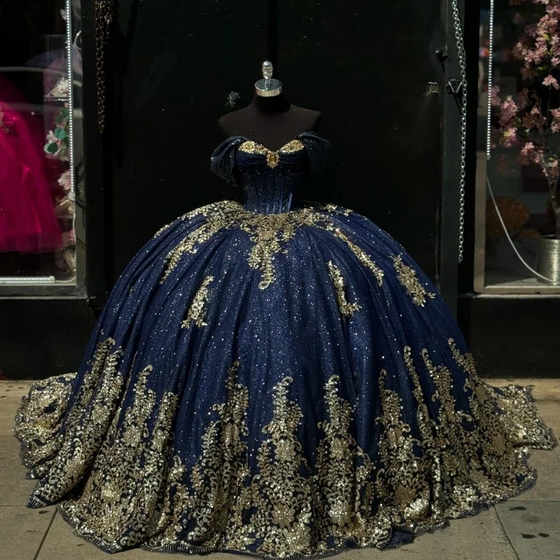 Angelsbridep Navy Blue Quinceanera šaty guľôčkové šaty z ramena zlaté čipkované čipky čipky korálky Trll Sweet 16 šaty prispôsobené