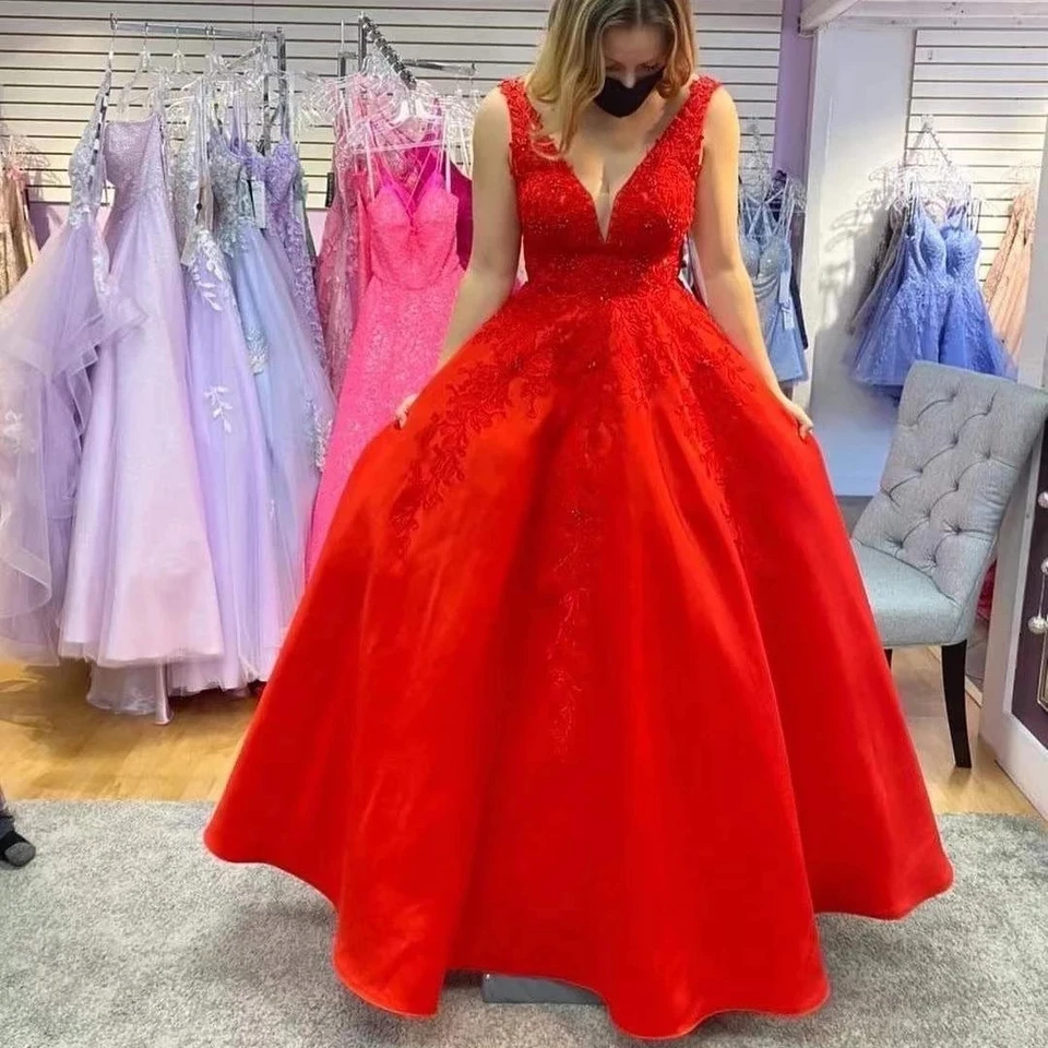 Angelsbridep Red Ladies Elegantné plesové šaty korálkové flitry Aplikácie hlboké V-krk Long Party Evening Gowns Robes de Soirée