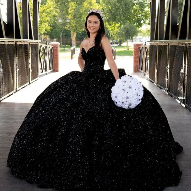 Angelsbridep Sparkly Black Quinceanera Šaty princezná prom plesové šaty Sladké sladké 16 xv rokov staré slečna sprievodné narodeninové šaty