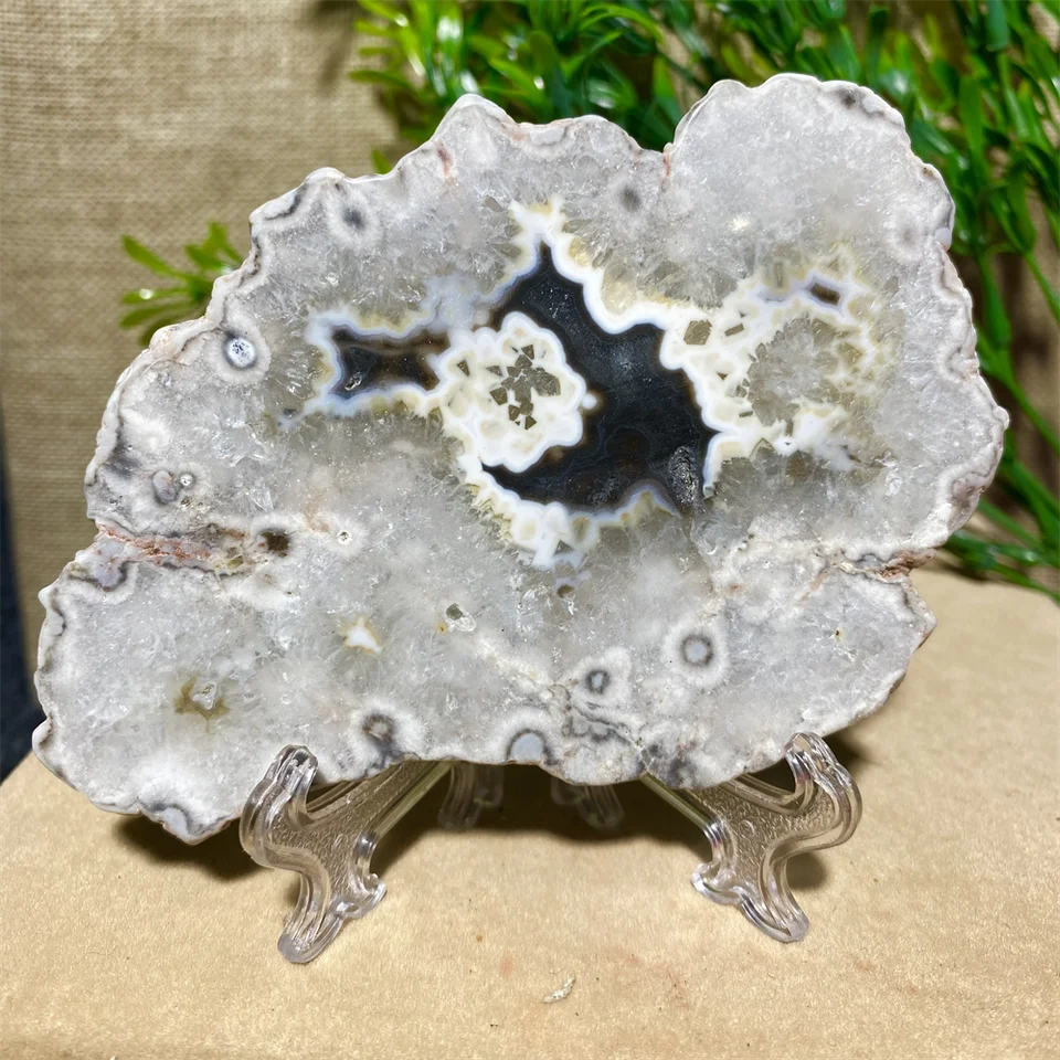 Argentína Čierny achát prírodný kameň Crystal Quartz Minerals Meditácia meditácia Wichcraft Wicca Ornaments Domáca dekorácia miestnosť+stojan