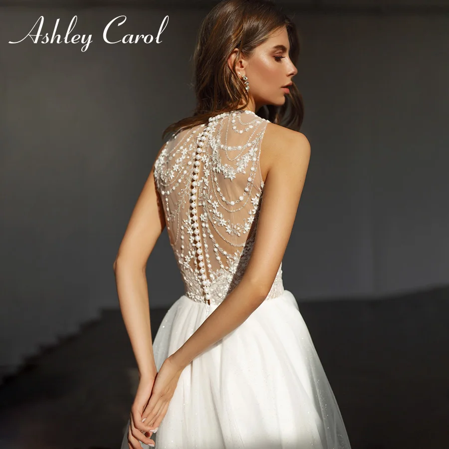 Ashley Carol A-Line Svadobné šaty Romantické čipky bez rukávov nevesty šaty vintage lesklé ilúzie O-krk gombíky Svadobné šaty