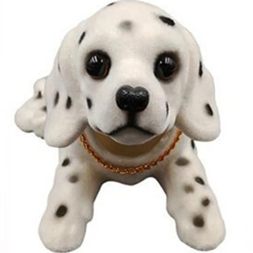 Auta Noding Dog Dashboard trasenie hlavy psie bábika Resin Dalmatian Miniatúrne ozdoby automobilov Bobblehead psie auto hojdanie hlavy hračky