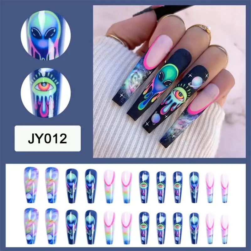 Baletné brnenie Vysoko kvalitné opotrebovanie Alien mimozemské falošné nechty Čierne zdravie a krása Čierne manikúra Patšy