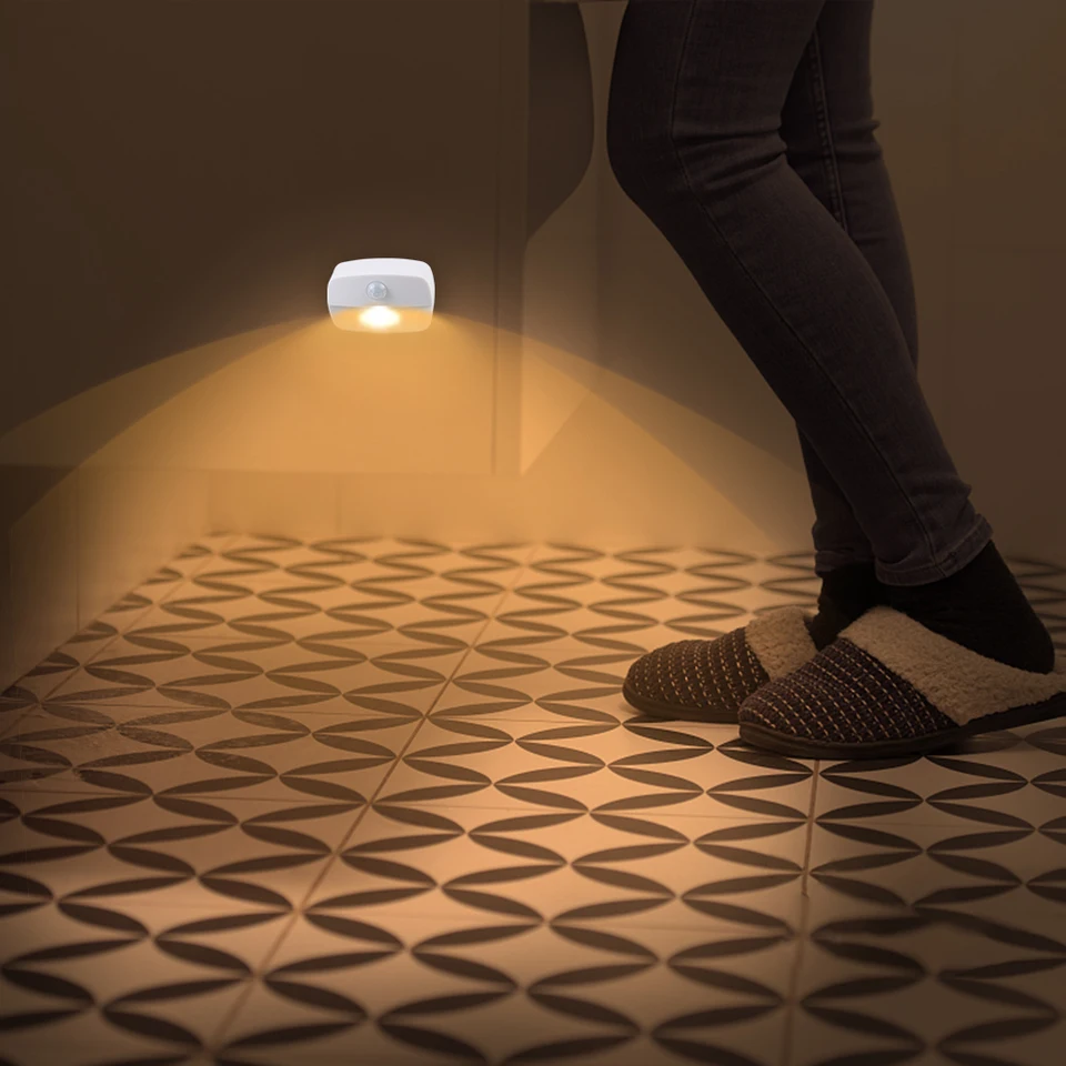 Bezdrôtová nočná lampa s detektorom snímača snímača pohybu batéria LED Nočné svetlo pre miestnosť Koridor skrine kuchynské toaletné schody