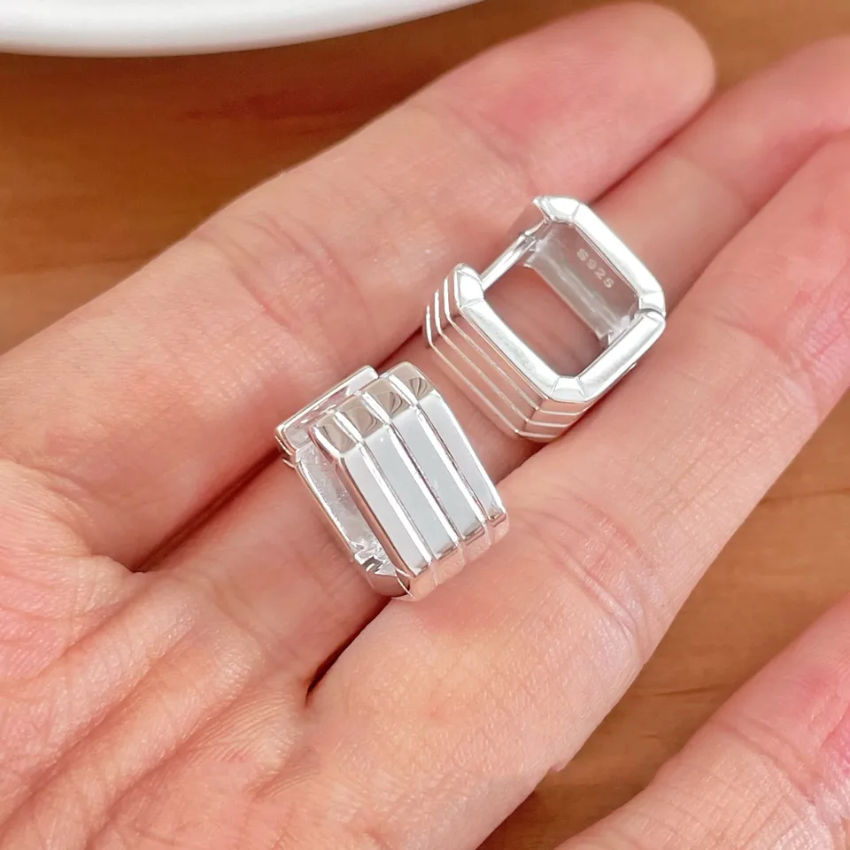 BF Club 925 Sterling strieborné náušnice pre ženy Trendy jednoduché retro štvorcové náušnice Šperky Predchádzajúce alergickým príslušenstvom večierkov